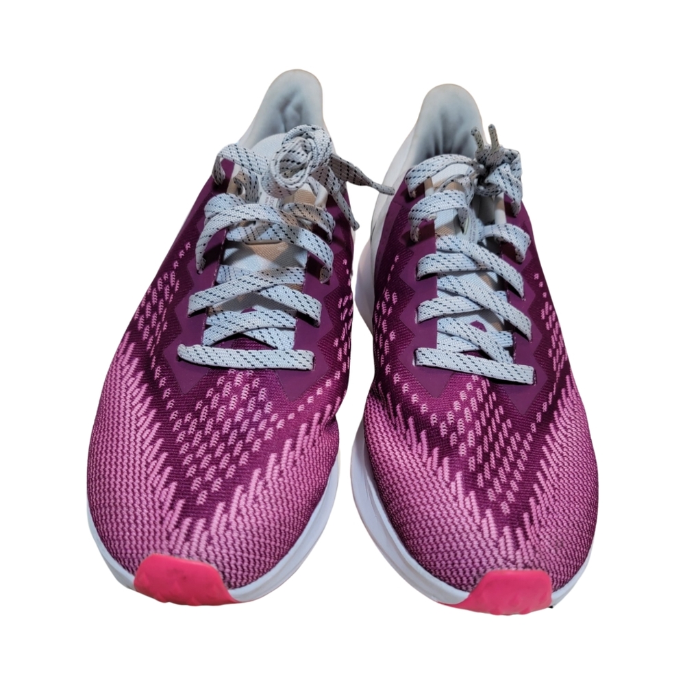 Nike Zoom Winflo Run Fast Size 7.5